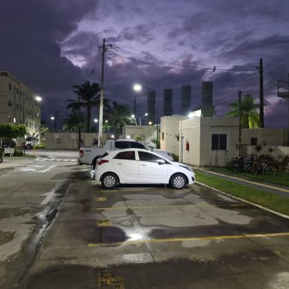 Apartamento todo Reformado de 2 Quartos Próximo a Rio Doce em Olinda