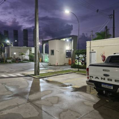 Apartamento todo Reformado de 2 Quartos Próximo a Rio Doce em Olinda