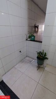 Casa com 3/4 na Tv. dos Apinagés - VENDA