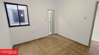 Casa com 3/4 na Tv. dos Apinagés - VENDA