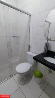 Casa com 3/4 na Tv. dos Apinagés - VENDA