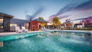 SUMMER RESIDENCE