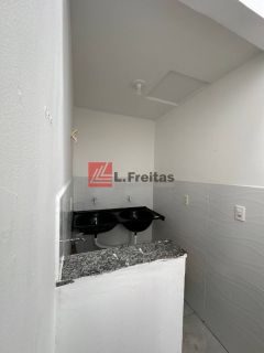 CASA BAIRRO SIM - 3 QUARTOS SENDO DUAS SUÍTES
