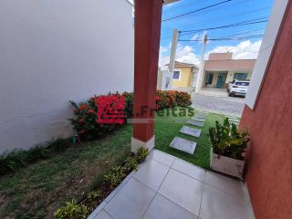 Casa semimobiliada 3 quartos sendo uma suíte - Bairro SIM