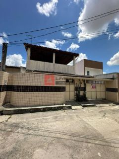 Casa Para Vender com 03 quartos 01 suítes no Bairro Feira V, próximo a Fraga Maia