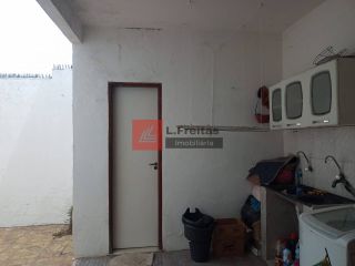 Casa Para Vender com 03 quartos 01 suítes no Bairro Feira V, próximo a Fraga Maia