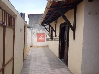 Casa Para Vender com 03 quartos 01 suítes no Bairro Feira V, próximo a Fraga Maia