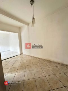 Casa Para Alugar com 02 quartos 01 suítes no bairro Feira VII em Feira De Santana