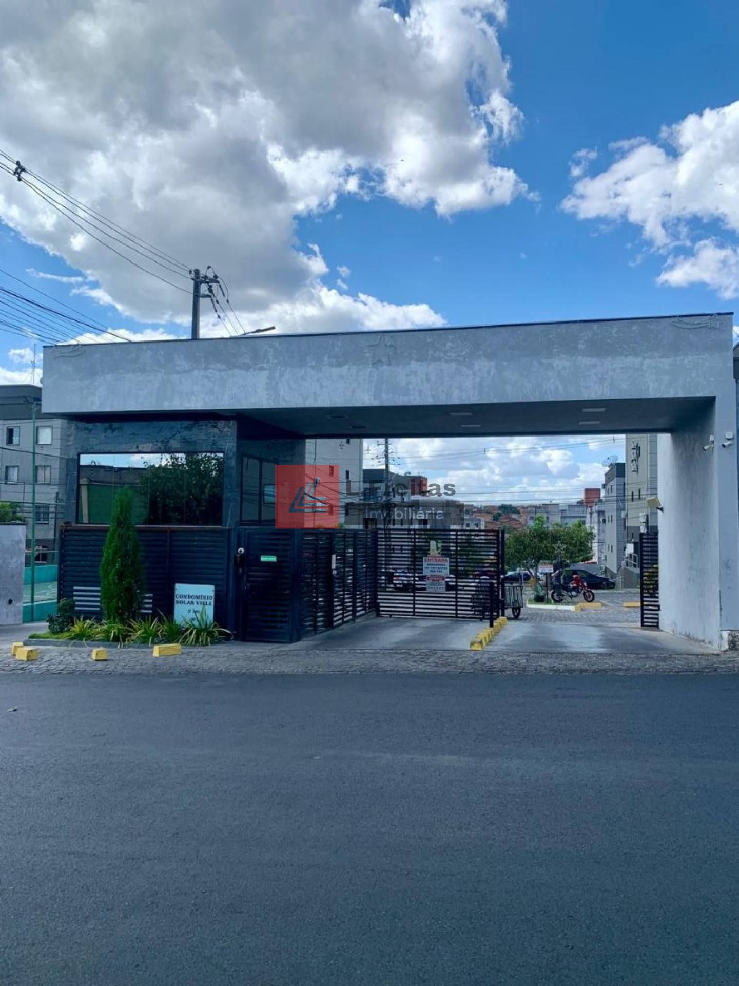 Apartamento semi mobiliado para alugar no Condomínio Solar Ville