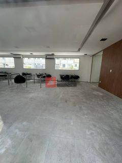 Apartamento com varanda e suíte no Muchila para locação