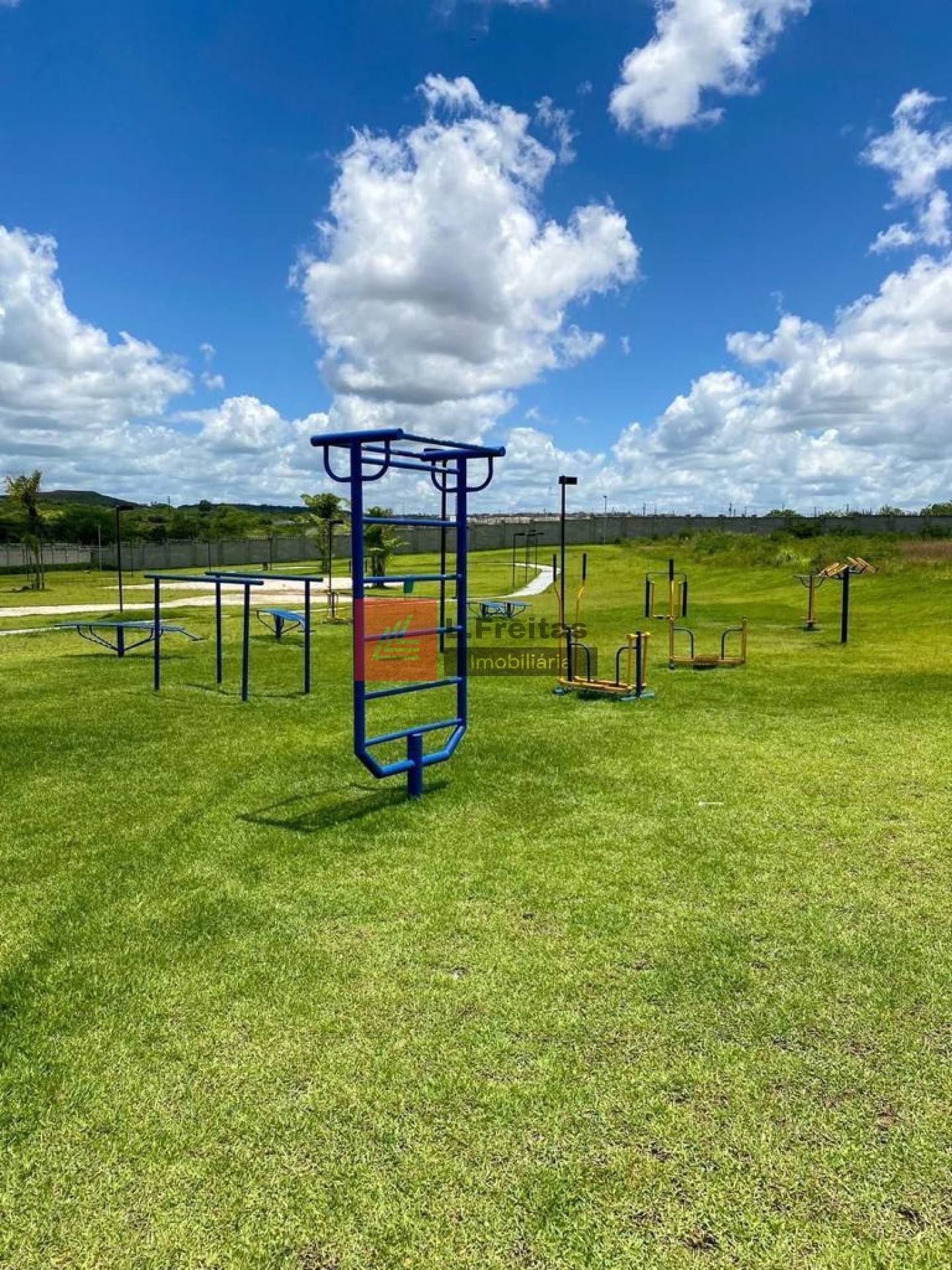 Lote escriturado para venda - Jardim dos Girassóis