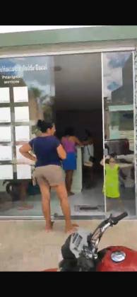 Aluga-se ponto comercial e Venda de equipamentos completos da clínica odontológico e médica