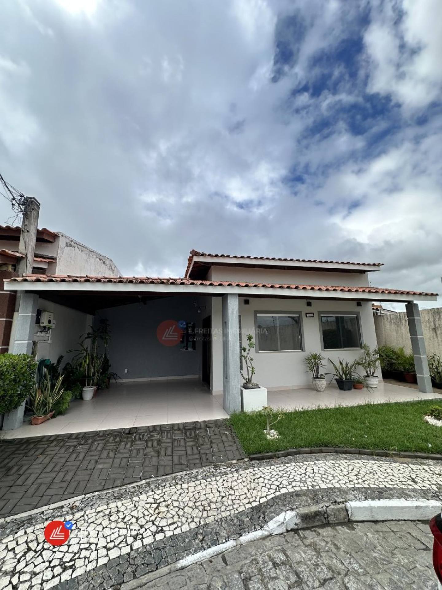 Casa disponível para venda - Condomínio Saphire Residence