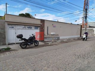 Casa disponível para locação no Parque Ipê