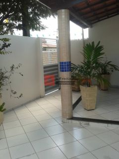Casa de Condomínio Para Vender com 03 quartos 01 suítes no bairro Brasília em Feira De Santana