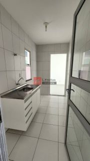 Casa em condomínio 2 quartos sendo uma suíte - Artemia Pires