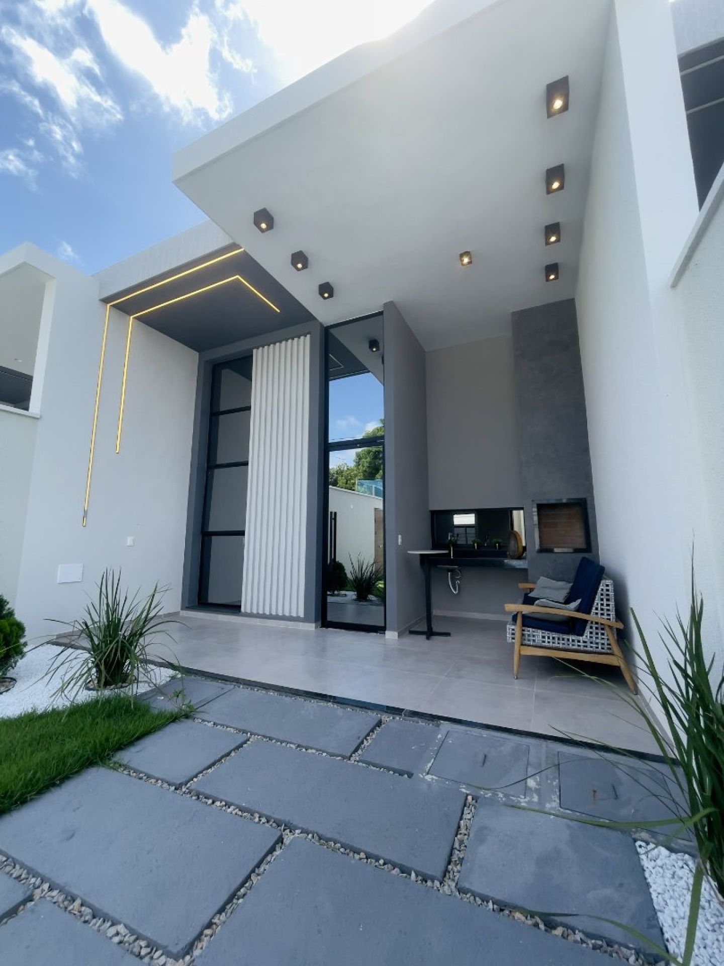 Vanguard Houses Eusébio