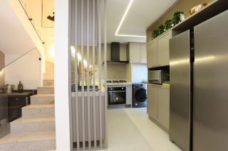 Maximino Residence