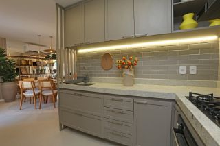 Maximino Residence