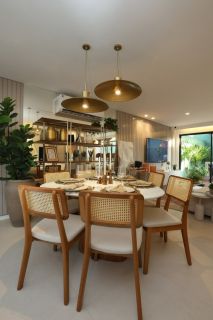 Maximino Residence