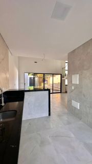 Linda Casa Dupléx no coração do Eusébio