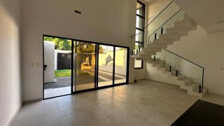 Linda Casa Dupléx no coração do Eusébio