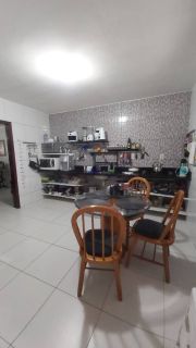 CASA SOLTA NA CIDADE DOS FUNCIONÁRIOS