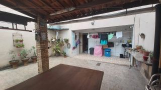 CASA SOLTA NA CIDADE DOS FUNCIONÁRIOS