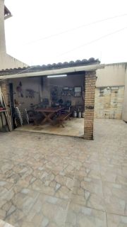 CASA SOLTA NA CIDADE DOS FUNCIONÁRIOS