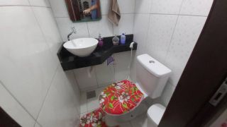 CASA SOLTA NA CIDADE DOS FUNCIONÁRIOS