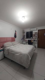 CASA SOLTA NA CIDADE DOS FUNCIONÁRIOS