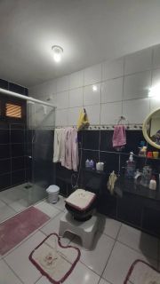 CASA SOLTA NA CIDADE DOS FUNCIONÁRIOS