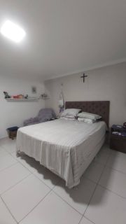 CASA SOLTA NA CIDADE DOS FUNCIONÁRIOS