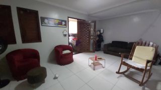 CASA SOLTA NA CIDADE DOS FUNCIONÁRIOS