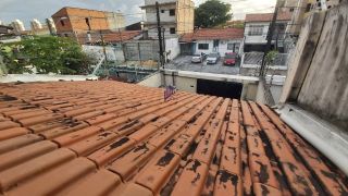 CASA SOLTA NA CIDADE DOS FUNCIONÁRIOS