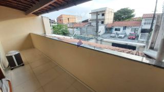 CASA SOLTA NA CIDADE DOS FUNCIONÁRIOS