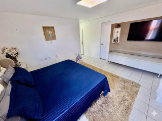 Casa com 5 quartos 4 suítes no bairro Luciano Cavalcante em Fortaleza