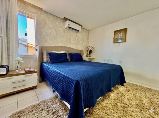Casa com 5 quartos 4 suítes no bairro Luciano Cavalcante em Fortaleza