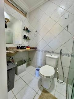 Casa com 5 quartos 4 suítes no bairro Luciano Cavalcante em Fortaleza