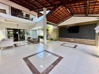 Casa com 5 quartos 4 suítes no bairro Luciano Cavalcante em Fortaleza