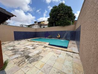Casa plana com 4 suítes e piscina na Maraponga