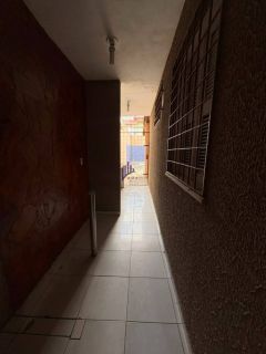 Casa plana com 4 suítes e piscina na Maraponga