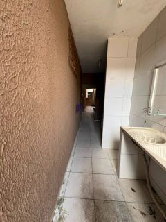 Casa plana com 4 suítes e piscina na Maraponga