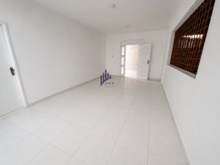 Casa plana com 4 suítes e piscina na Maraponga