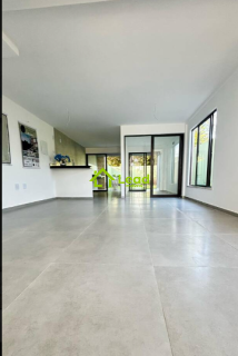 Casa Duplex no Eusébio com 03 Quartos á Venda na Alameda Santa Cecilia- Ceará