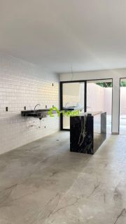 Casa Duplex no Eusébio com 04 Quartos á Venda na Alameda Santa Cecilia- Ceará