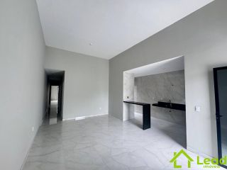 Casa com 03 Suítes á Venda na Lagoa Redonda Fortaleza- Ceará