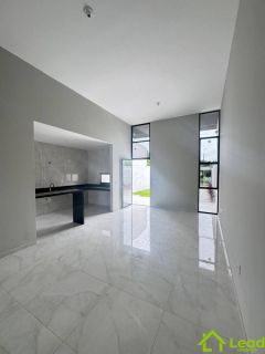 Casa com 03 Suítes á Venda na Lagoa Redonda Fortaleza- Ceará