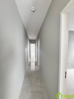 Casa com 03 Suítes á Venda na Lagoa Redonda Fortaleza- Ceará
