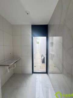 Casa com 03 Suítes á Venda na Lagoa Redonda Fortaleza- Ceará
